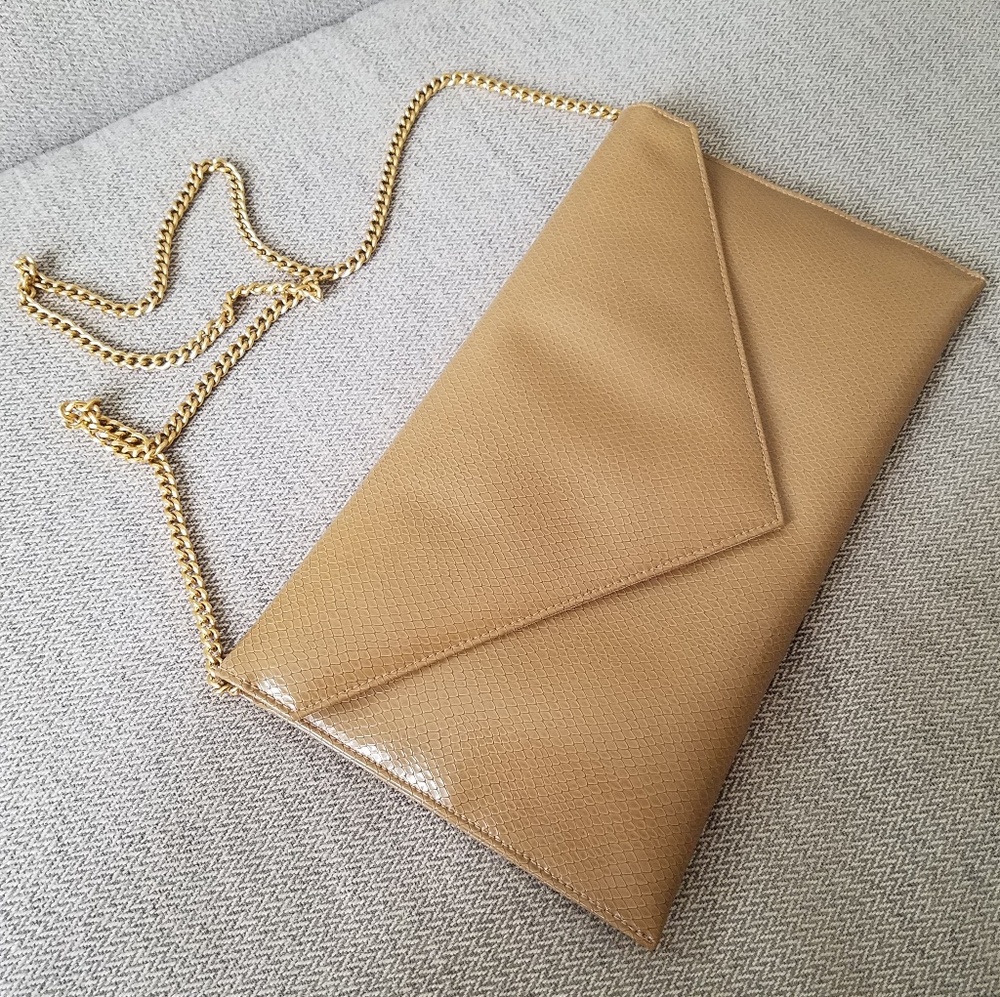 Vintage clutch